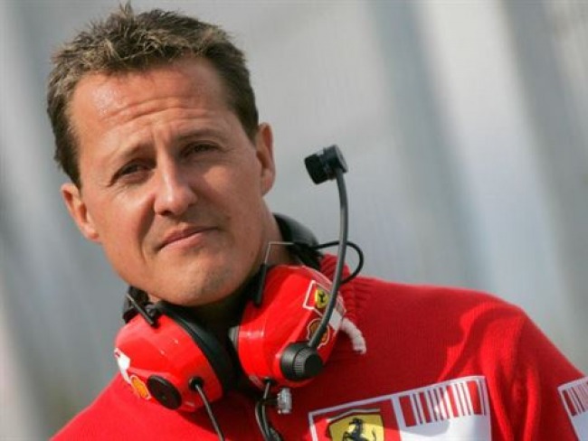 Michael Schumacher é hospitalizado em Paris, afirma jornal