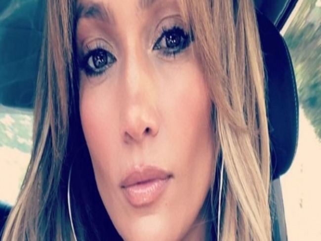 Jennifer Lopez relata assédio: 'Ele queria ver meus seios'