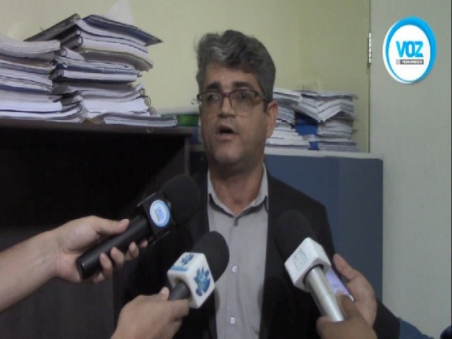 “A FALUB deveria ter a iniciativa de devolver esse espaço a Prefeitura” Afirma Vereador Eliton Lopes
