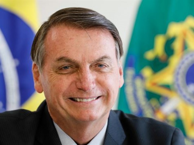 Salário mínimo será de R$ 1.045 a partir de fevereiro, anuncia Bolsonaro