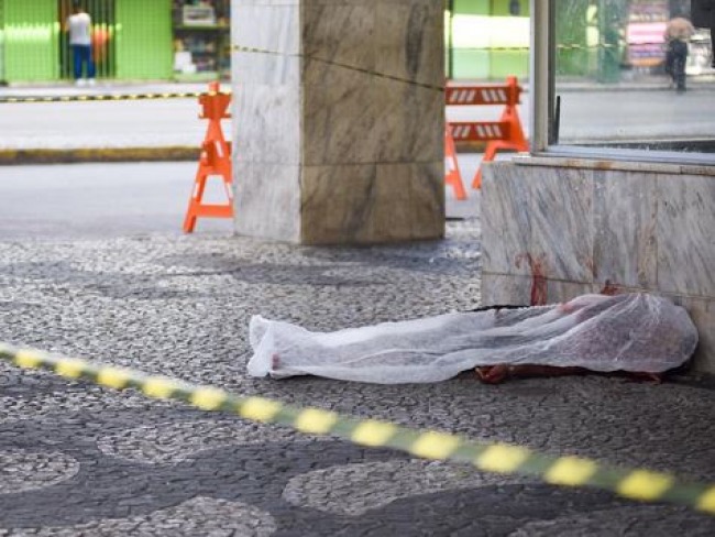Homem morre após ser esfaqueado no bairro de São José, no Recife