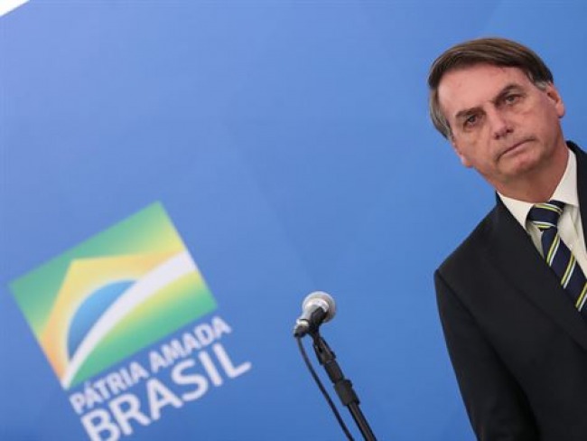 Coronavírus: Bolsonaro sanciona voucher de R$ 600 para trabalhadores informais com vetos