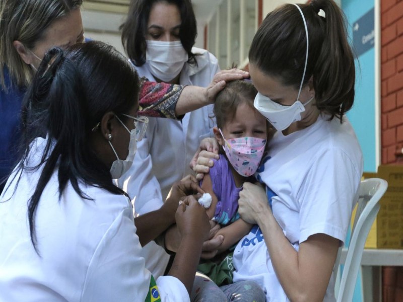 Casos de sndrome respiratria por covid-19 aumentam em cinco estados