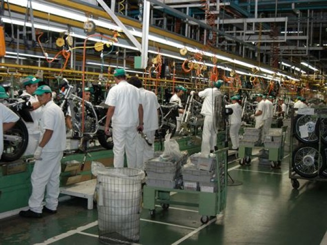 Produo industrial recua 0,2% em julho, diz IBGE