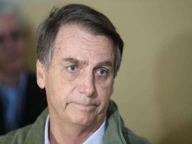 Bolsonaro anuncia colombiano para Educao aps bancada evanglica vetar educador
