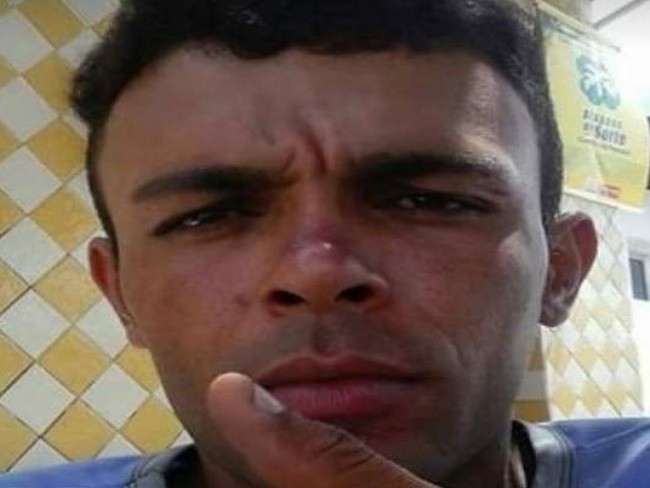 Morre jovem que foi esfaqueado ao sair de bar no municpio de Inhapi, no Serto de Alagoas