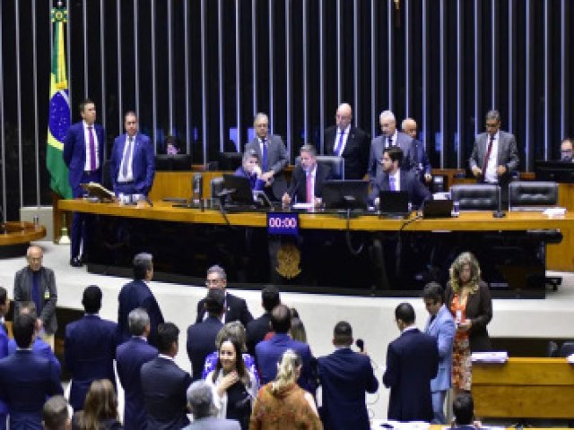 Plenrio do Congresso vota Oramento de 2024 com mais verbas para emendas e menos para o PAC