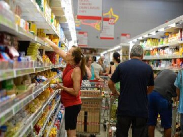 Inflao de janeiro fica em 0,42%, pressionada pela alta dos alimentos