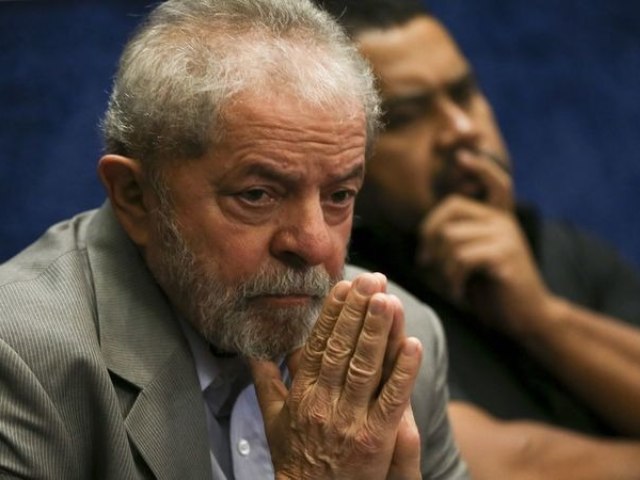 Presidente eleito Lula passou por cirurgia neste domingo
