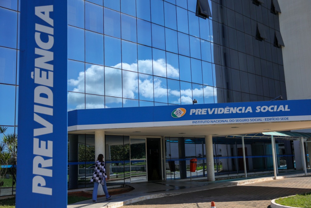 INSS paga segunda parcela do 13º a aposentados e pensionistas; veja quem recebe benefício INSS paga segunda parcela do 13º a aposentados e pensionistas; veja quem recebe benefício