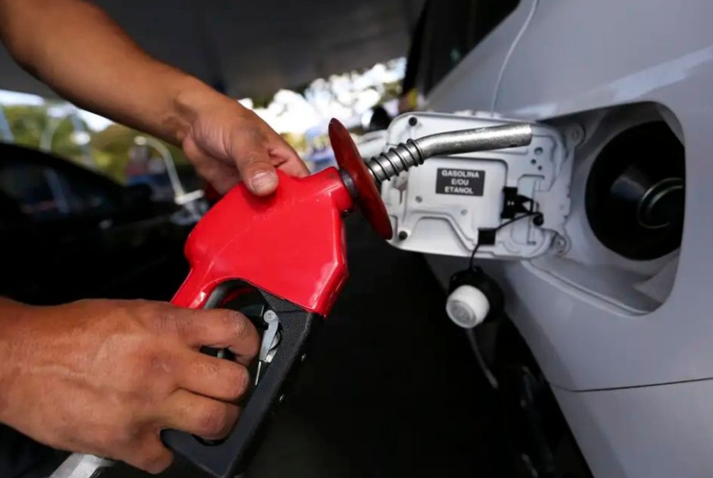 Preço do etanol cai em 20 estados e no DF, sobe em 4 e fica estável em 2, afirma ANP Preço do etanol cai em 20 estados e no DF, sobe em 4 e fica estável em 2, afirma ANP