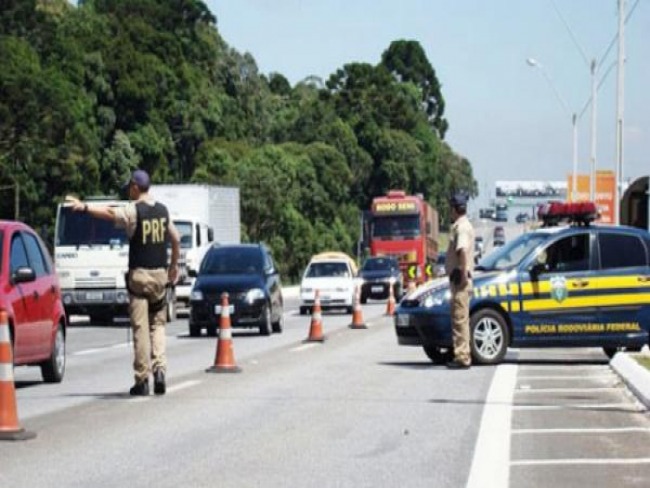 PRF Inicia operaao Tiradentes nas rodovias do Piau