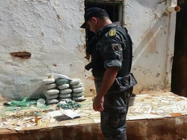 Polcia estoura boca de fumo e apreende 16 kg de maconha em Picos 