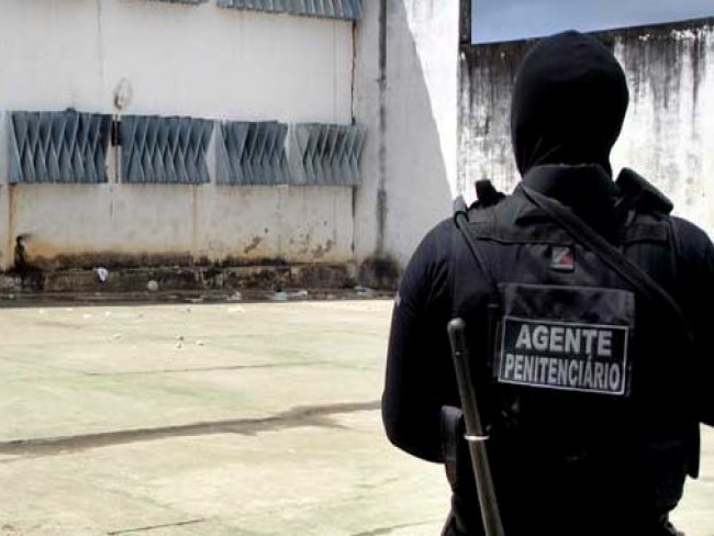 Greve dos agentes penitencirios do Piau  suspensa