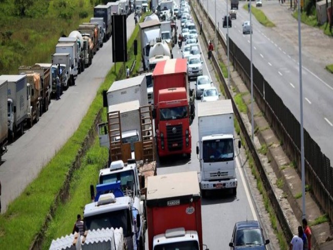 Caminhoneiros do Piau vo paralisar suas atividades neste sbado (30 de maro)