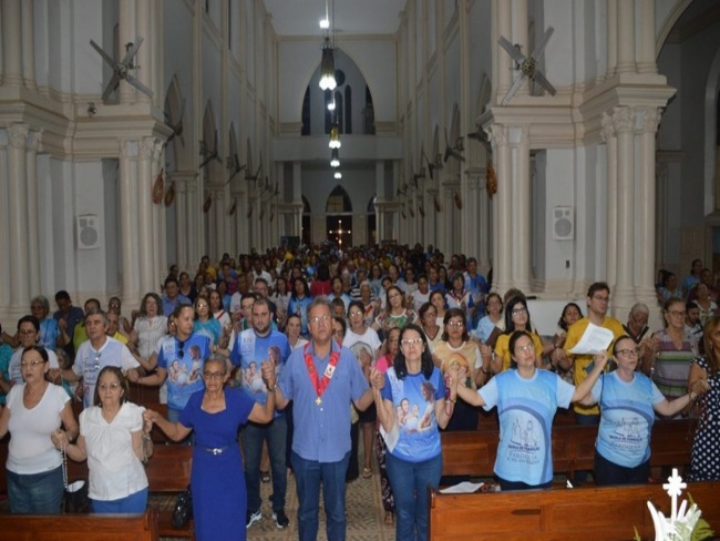 Catlicos promoveram ato de desagravo contra agresses a Dom Plnio