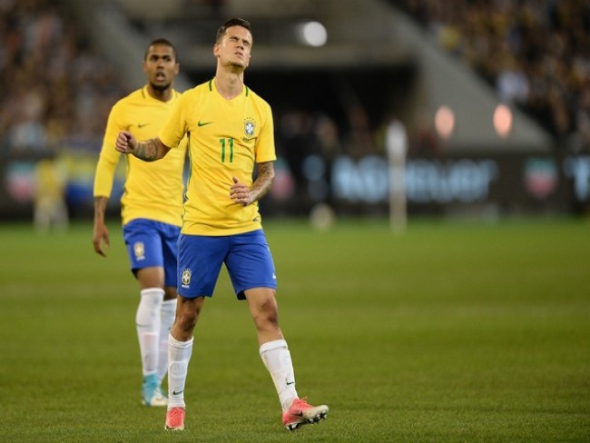 Brasil perde muitos gols e cai contra Argentina, em primeira derrota de Tite