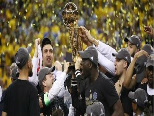 Warriors vencem Cavaliers e conquistam ttulo da NBA