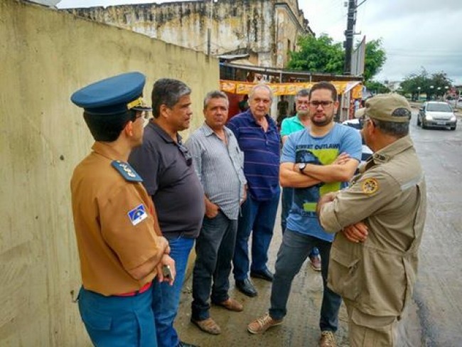 Visita do Tenente Coronel Fernandes do Corpo de Bombeiros de Pernambuco