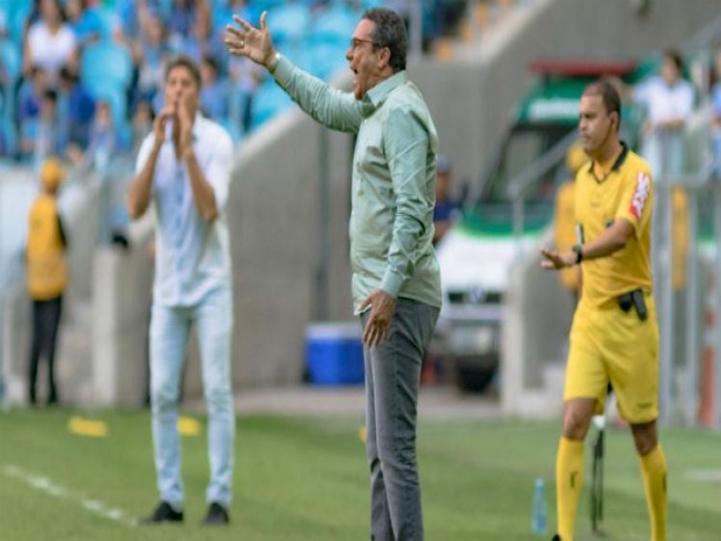 Luxemburgo solta o verbo aps goleada: 'estou envergonhado com o time'