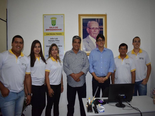 Limoeiro inaugura Secretaria Executiva de Indstria e Comrcio e Sala do Microempreendedor