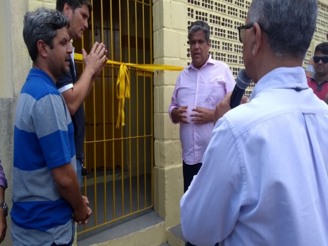 Prefeitura de Limoeiro Inaugura Creche 