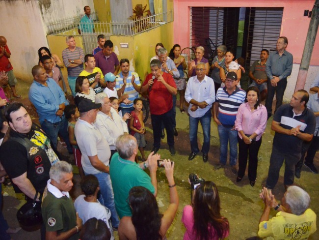 Prefeitura de Limoeiro anuncia incio do calamento na Rua do Jasmim
