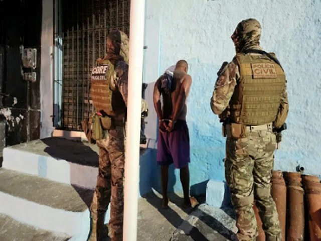 Polcia civil de Pernambuco cumpre mandados contra trfico de drogas e homicdio em Limoeiro e outras duas cidades  
