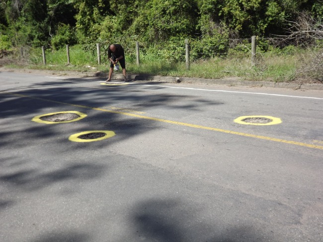 Rodovia estadual guarda armadilhas para motoristas e motociclistas