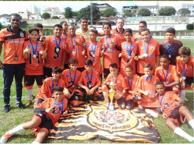 Tigres e Unio Fora Jovem so campees do Municipal de Futebol Infantil