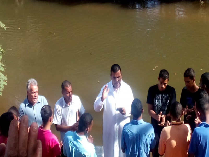 Batismo no rio
