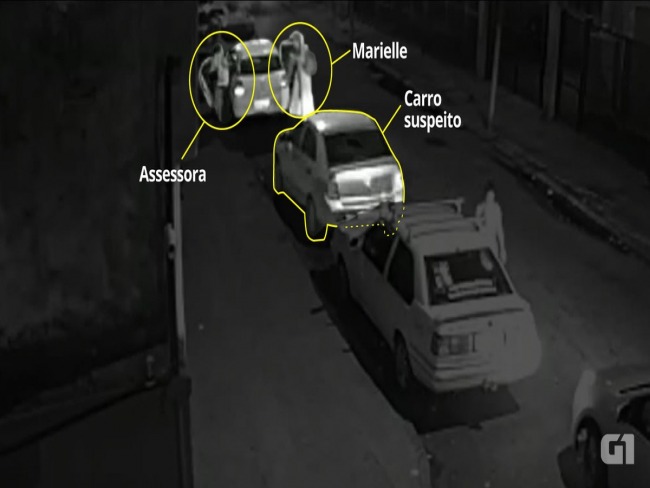 Imagens de cmera mostram Marielle Franco deixando evento antes do crime e outro carro saindo atrs logo depois