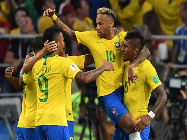 Brasil e Sua avanam e encaram Mxico e Sucia nas oitavas de final