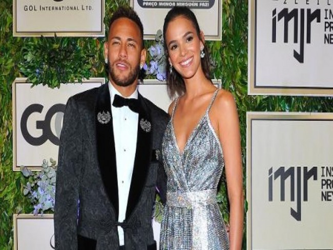 Bruna Marquezine decide que no vai morar com Neymar em Paris