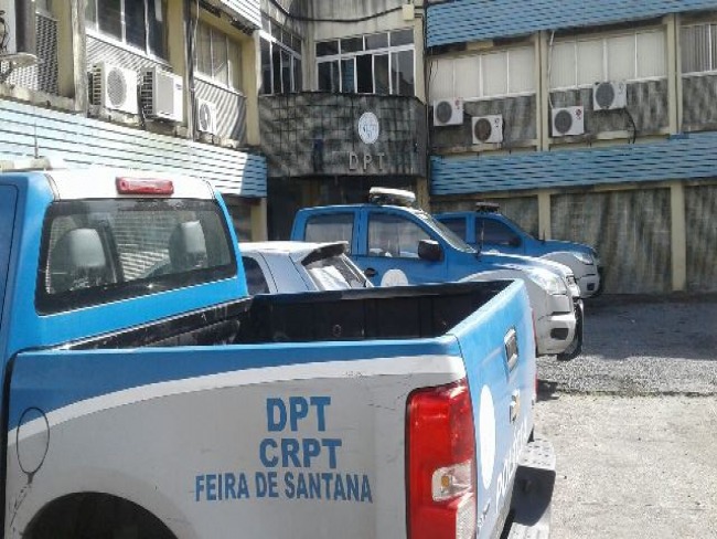 Dois homens mortos a tiros em Feira de Santana; um deles  suspeito de assalto