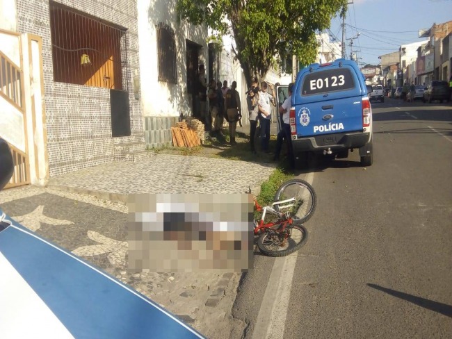 Feira de Santana:  Ciclista  morto por dois elementos de moto