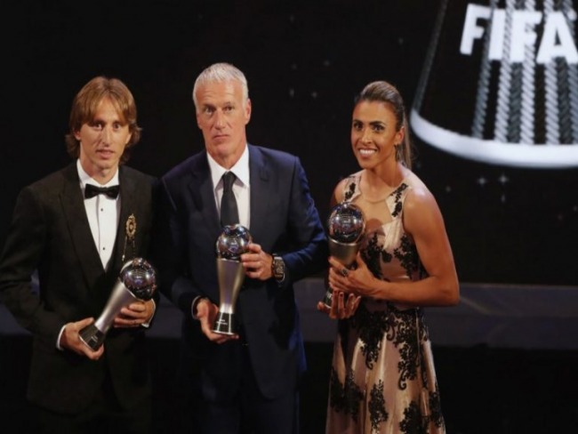 Marta  eleita pela sexta vez a melhor jogadora do mundo; Modric vence entre homens