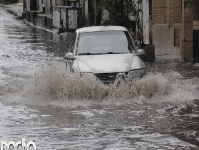 Trs reas de Salvador acumulam 80mm de chuva em 72 horas