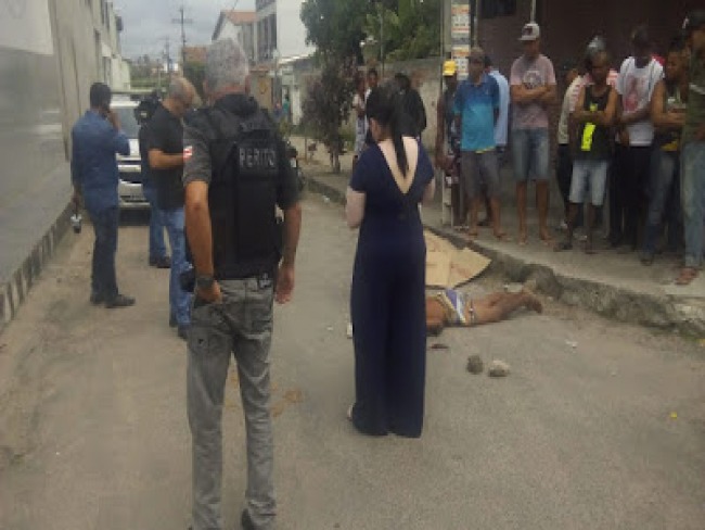 Feira de Santana: Homem  morto durante tentativa de assalto no bairro Queimadinha