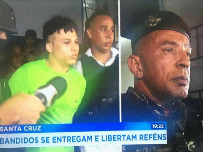 Salvador: Criminosos se entregam e refns so liberados no Bairro da Santa Cruz