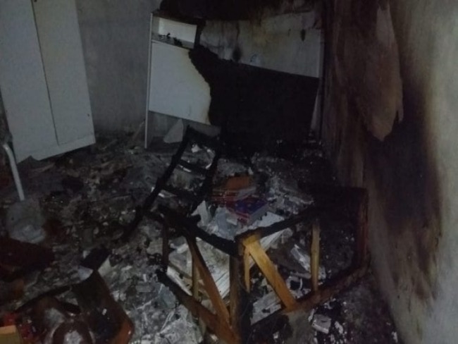 Por cimes, homem coloca fogo na casa em Conceio do Jacupe