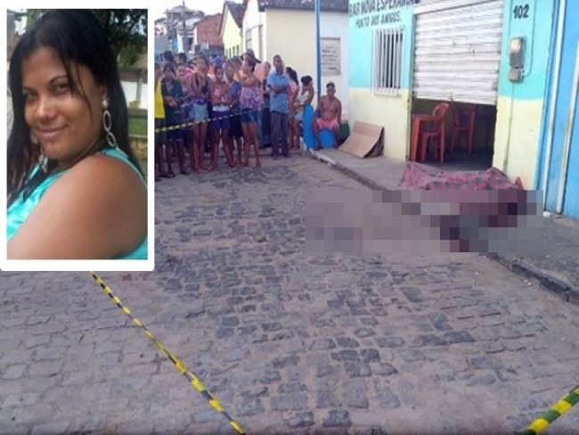 Aps discusso na rua, homem mata mulher a facadas em Ibirataia-BA. 