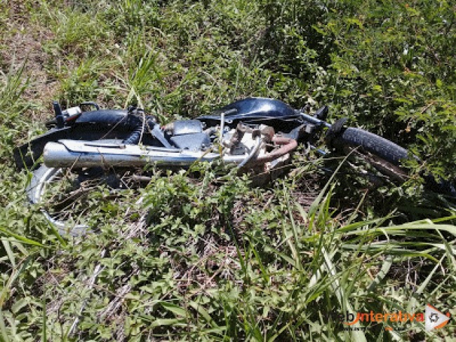 Homem morre vtima de acidente entre moto e carro na BR-407 em Ponto Novo 