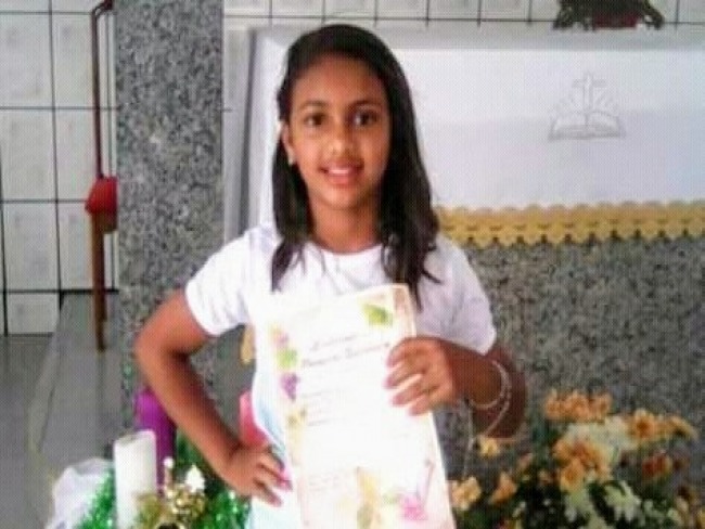Menina de 11 anos morta pelo pai ao tentar defender a me em Muritiba