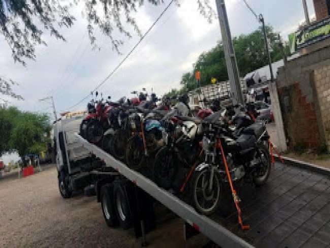 PRF apreende 54 motocicletas irregulares na regio de Capim Grosso