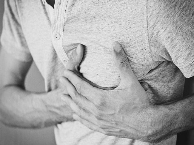 Confira os 6 sinais que o corpo d semanas antes de um infarto