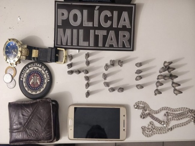 PM apreende drogas e equipamentos de som durante festa de paredo em Conceio do Coit