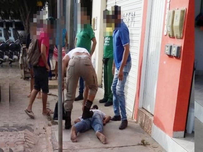 Miguel Calmon: Mulher  assaltada no centro da cidade e a populao pega o suspeito e entrega  polcia