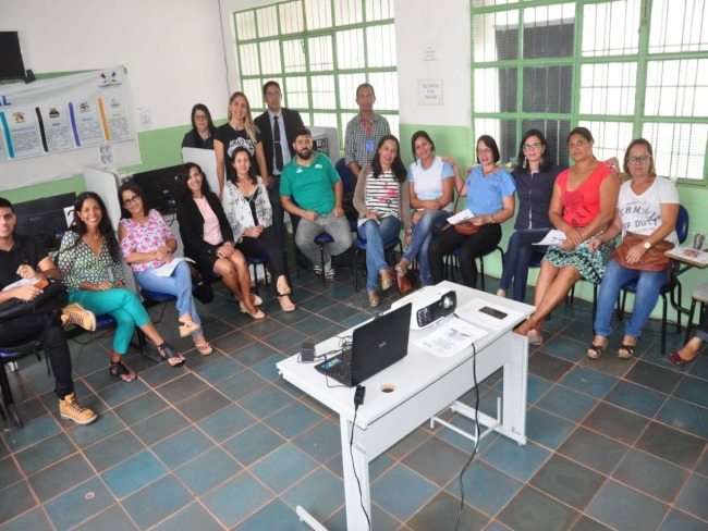 A Prefeitura de Capim Grosso atravs da Secretaria de Assistncia Social deu incio ao Projeto Cuidando dos Colaboradores e Trabalhadores do SUAS