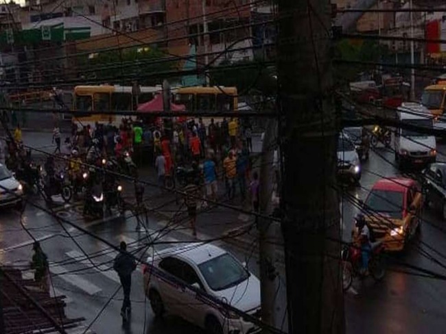 Vendedor de sandlias  morto no Largo do Tanque